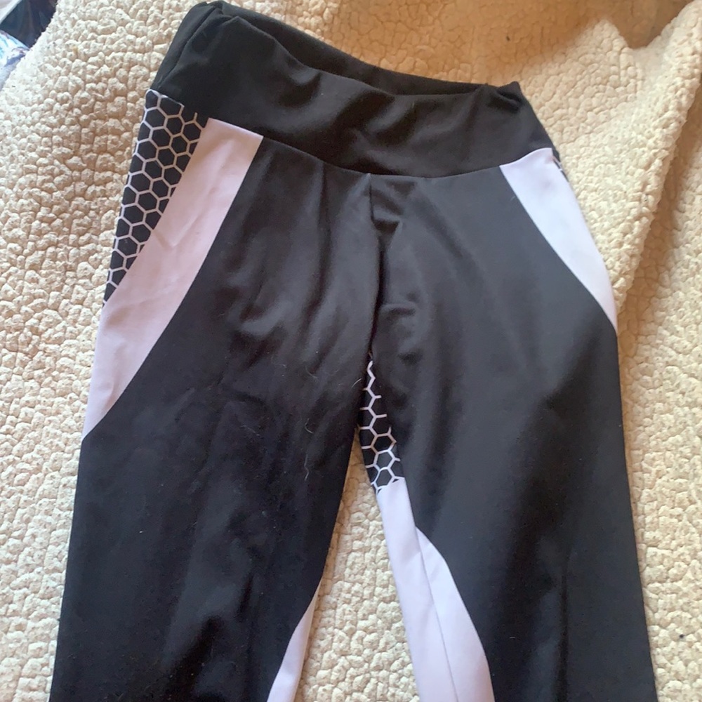 Black leggings bottoms!!🖤🐼